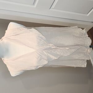 💫Babaton silk light peach flowy top